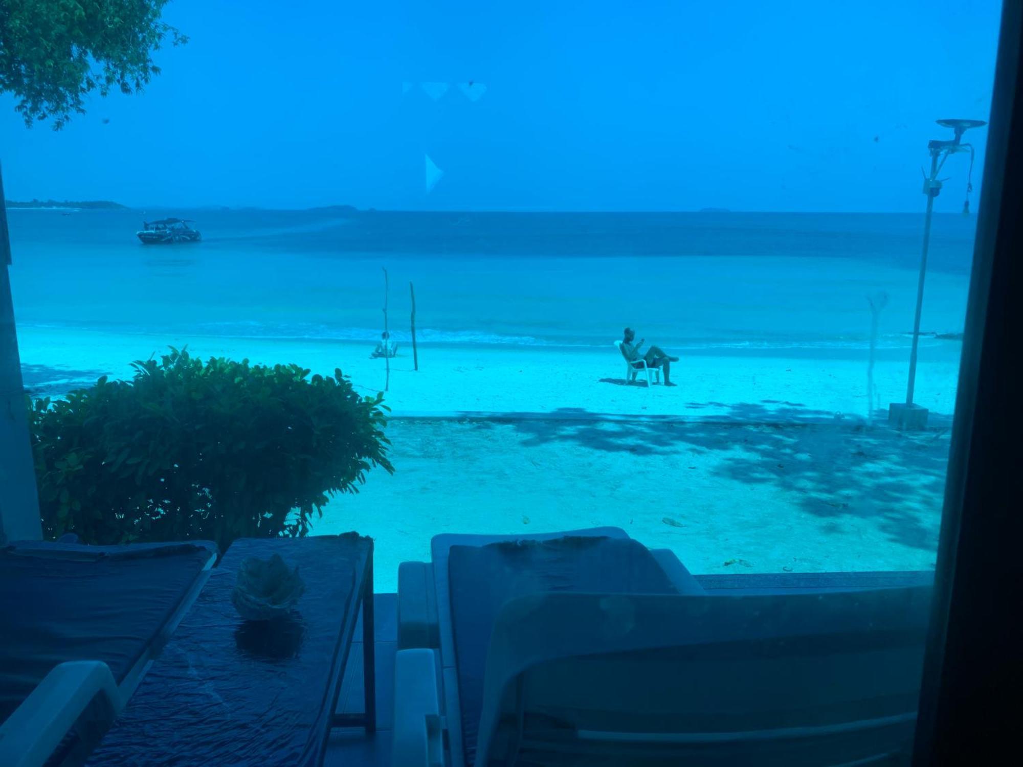 ลุงดำฮัทบีช Hotel Koh Samet Exterior photo