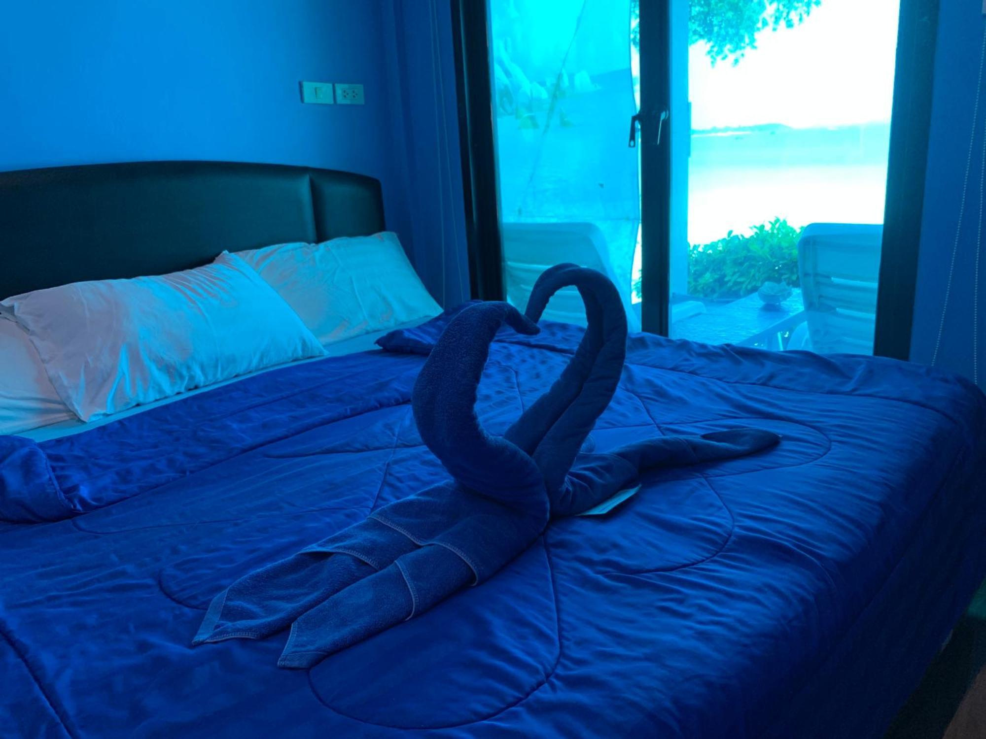 ลุงดำฮัทบีช Hotel Koh Samet Exterior photo